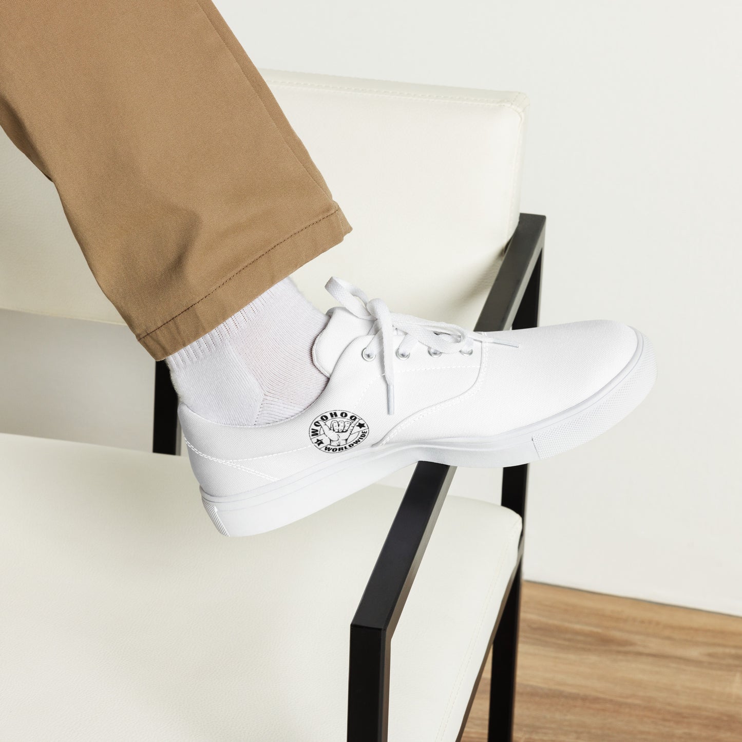 Men’s lace-up canvas shoes